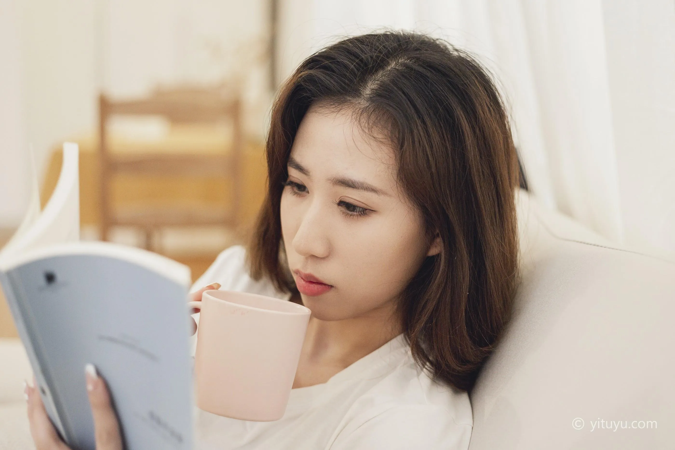 [YITUYU艺图语]2021.07.07 独自醒来 Jenny [36P]插图